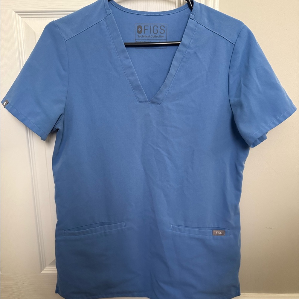 Figs ceil blue scrub top